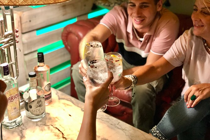 1-Hour Gin Tonics Guided Workshop with special view in Madrid - Key points to know before booking