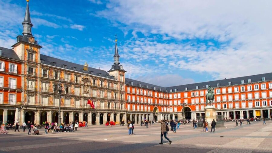 15 Cultural Madrid 10- Hour Private Tour - Starting where medieval Madrid began