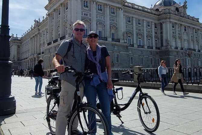 3-Hour Private Tour of Madrid by Bike - Retiro Park: the longest and most enjoyable pause