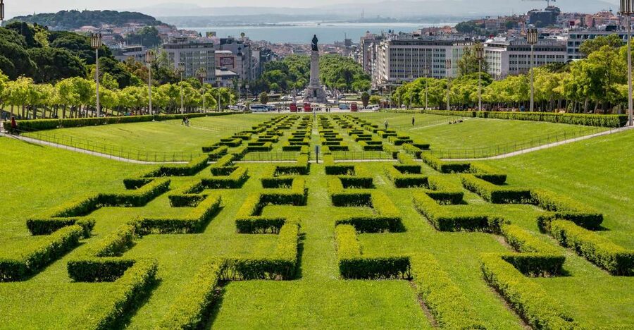 4-Day Portugal Tour from Madrid: Lisbon and Fatima - Day 1: Madrid to Trujillo, then across Extremadura