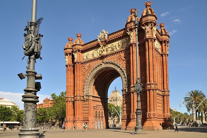 7-Day Spain Tour: Cordoba, Seville, Granada, Valencia, Barcelona and Zaragoza from Madrid - Day 6: Barcelona, Gaudí, and limited structure