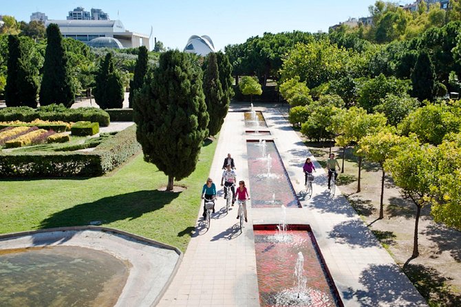 9-Day Tour: Madrid, Andalusia, Valencia & Barcelona from Madrid - Days 8 and 9: Barcelona’s Gaudí façades and Montjuïc views