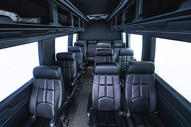 Arrival Private Transfer from MAD Airport to Madrid in a Minibus - Key points to know before you book