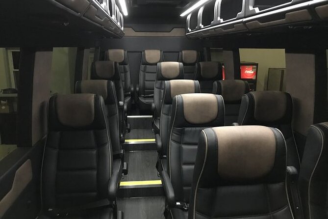 Arrival Private Transfer from MAD Airport to Madrid in a Minibus - Luggage rules you should take seriously