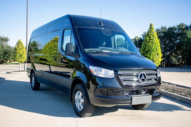 Arrival Private Transfer from MAD Airport to Madrid in a Minibus - A direct ride in a Mercedes-Benz Sprinter