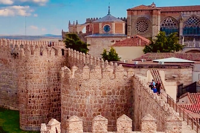Avila and Salamanca : Magic and Small Group History from Madrid - Lunch in Salamanca, with time to choose