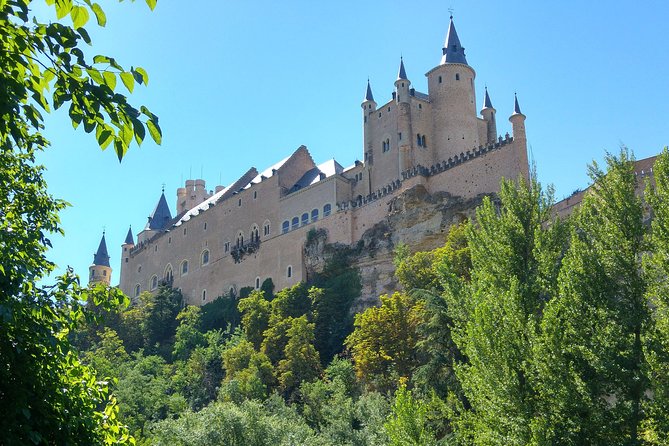 Avila and Segovia private day trip with hotel pick up from Madrid - Exploring Ávila’s old town and cathedral