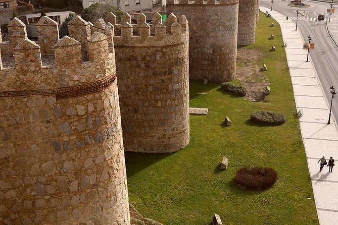 Avila Private tour from Madrid with hotel pick up and drop off - The walls and the city’s four posts