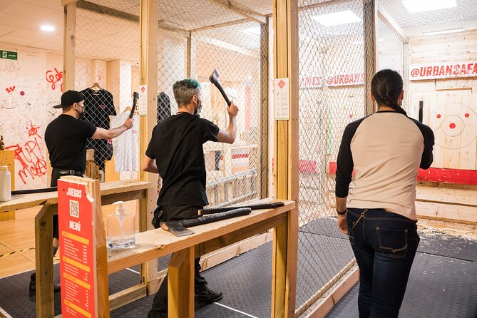 Axe Throwing 1 hour session - A closer look at the equipment