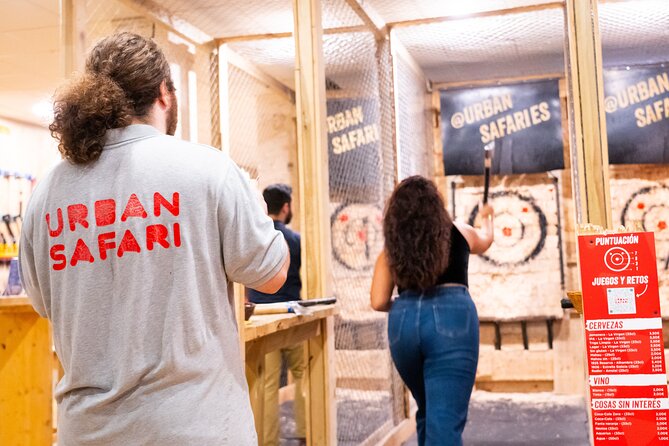 Axe Throwing 1 hour session - The private format makes a difference