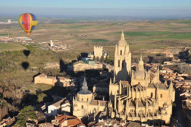 Balloon Ride Over Segovia or Toledo with Optional Transport from Madrid - Weather, age limits, and what to bring into your plans