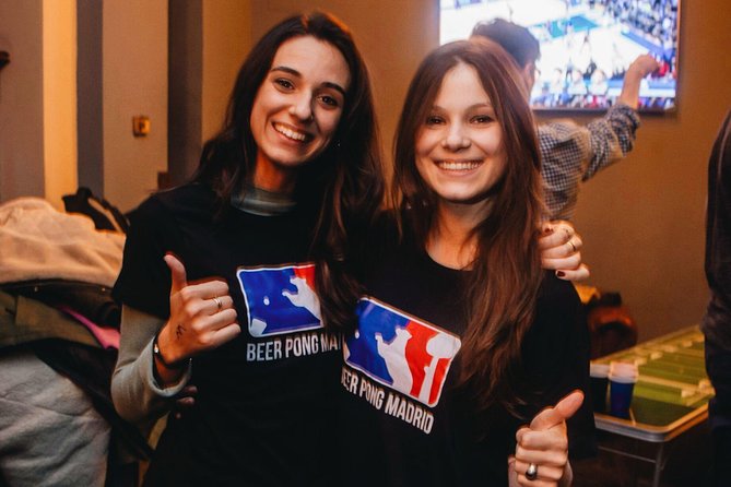 Beer Pong Madrid - Extra games, photos, and the rotating platform