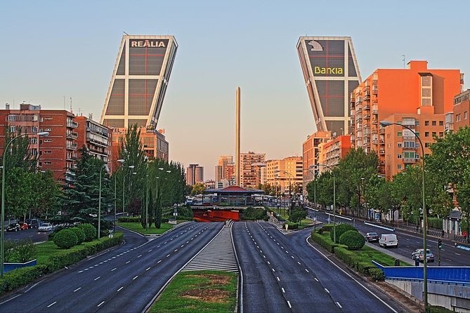 Best Madrid Customizable Private Tour with Hotel Pick up - Why a private vehicle makes Madrid easier