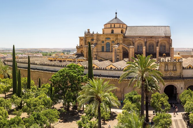 Córdoba Private Day Trip from Madrid by High-Speed Train - Walking into Córdoba’s historic center
