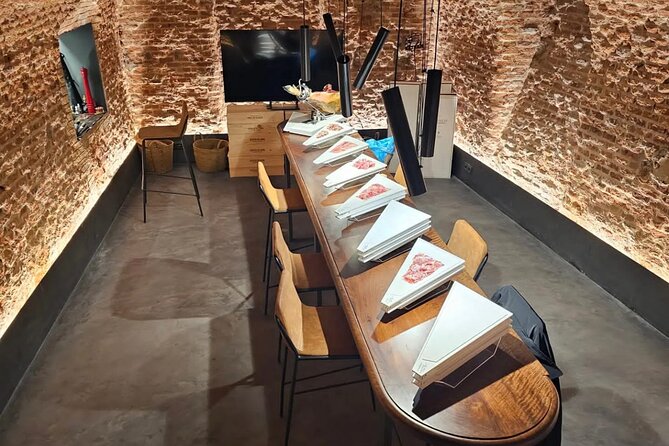 Cured Meats Gourmet Tasting with Wine Pairing in Madrid - A quick introduction to Spanish charcuterie