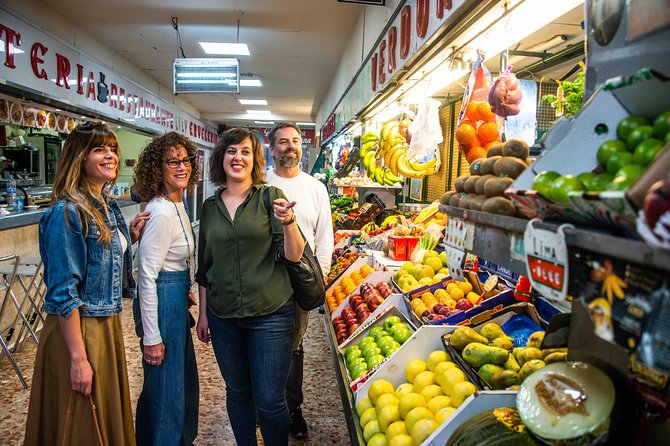 De Mercados: A Neighborhood Market and Food Tour - Churros and coffee start the day