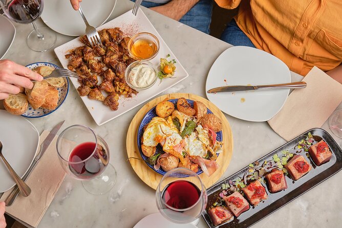 De Tapas in Malasaña: Evening Wine and Tapas Tour - Dietary needs require advance notice
