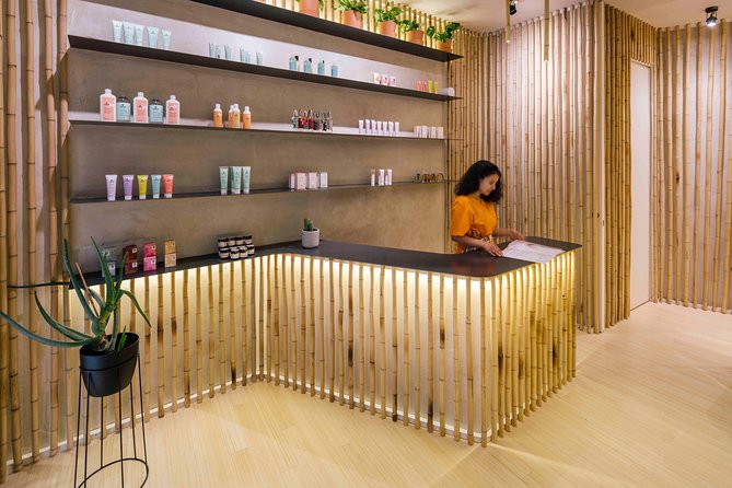 Deep Tissue Massage and continue visiting - Who should book this experience?