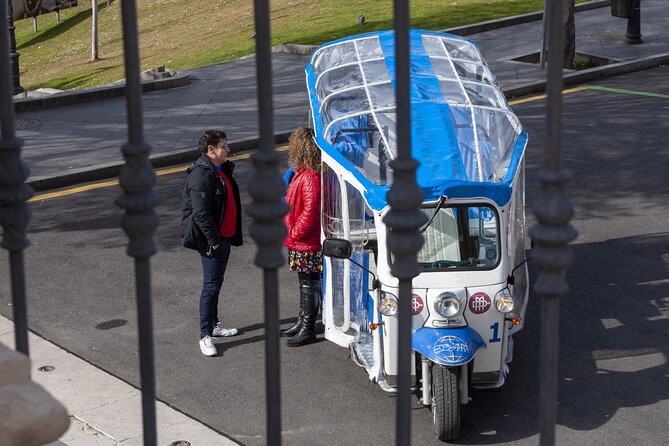 Eco Friendly Tuk Tuk Experience with the Local in Madrid - Madrid’s famous old restaurant connection