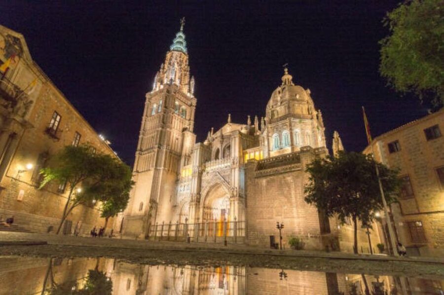 English Tour “TOLEDO ALL IN ONE” - Jesuit church, San Vicente, and local legends