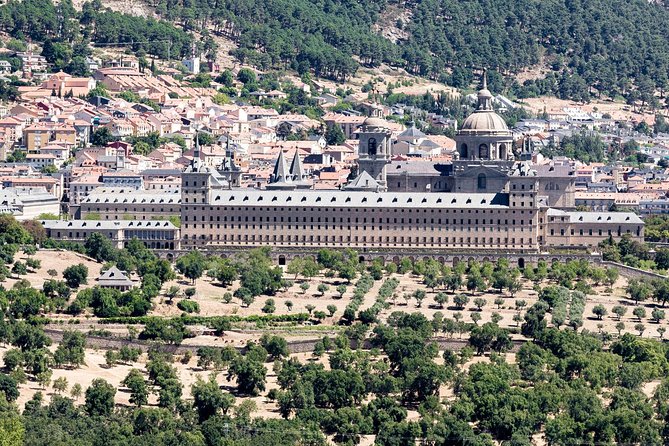 Escorial Monastery and the Valley of the Fallen from Madrid - The biggest booking trap: check the exact option