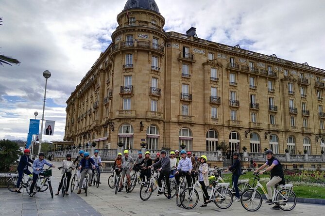 Essential Madrid Bike Tour (Small group, Semi private) - Retiro Park, from the Fallen Angel to the Crystal Palace