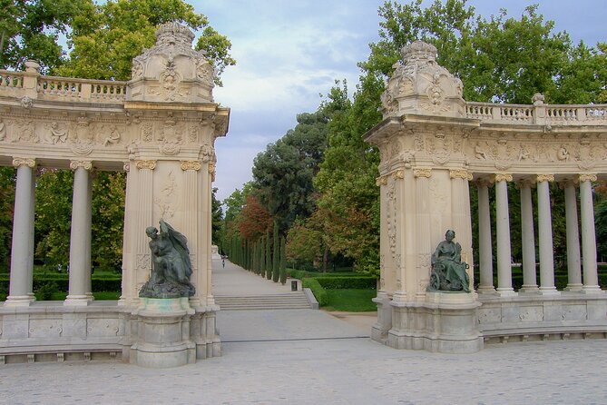 Essential Madrid: Private Walking tour - Congress and the Literary Quarter