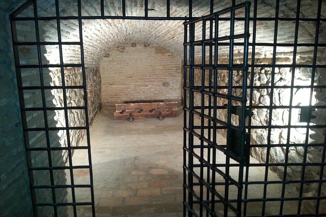 Explora los Misterios y Secretos de Toledo - Toledo after dark, with legends instead of landmarks