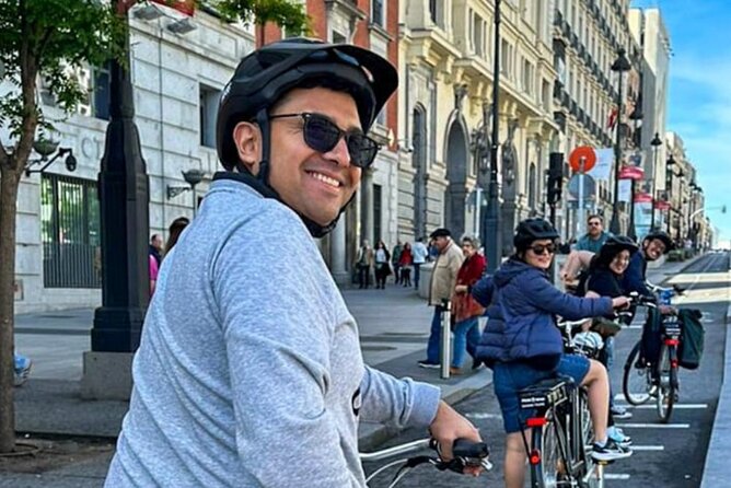 Food E-Bike Tour in Madrid - Small Groups, All Inclusive - Starting with huevos rotos in Malasaña