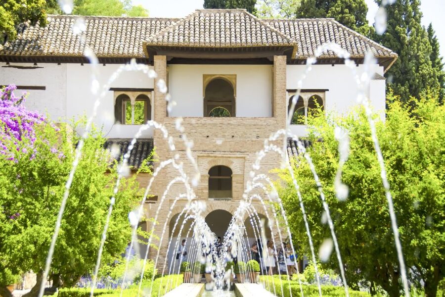 From Madrid: Andalucia & Toledo 5-Day Trip - Day 4: Granada and the Alhambra