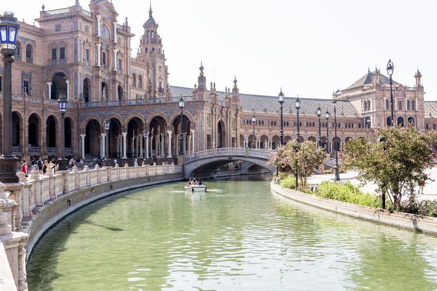 From Madrid: Andalusia with Cordoba and Costa del Sol 6 Days - Who gets the best value from this tour