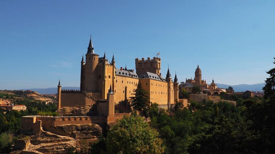 From Madrid: Ávila and Segovia Guided Day Trip - Is $59 good value?