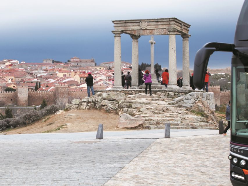 From Madrid: Ávila and Segovia Guided Day Trip - Meeting in central Madrid