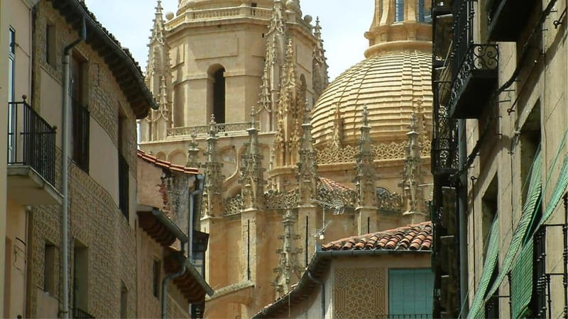 From Madrid: Full Day Trip to Segovia and Toledo - A very full day beyond Madrid