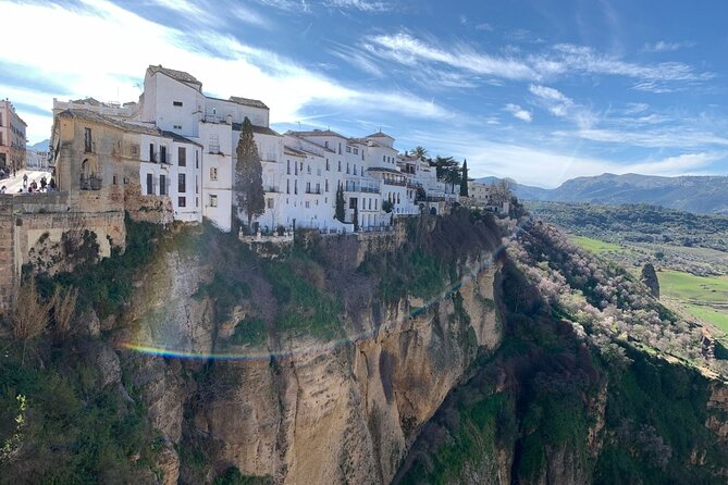 From Madrid: Gems of Andalusia 6-Day Sightseeing Tour - Day 6: The long return to Madrid