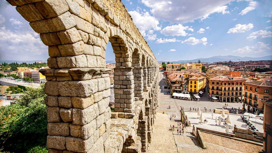 From Madrid: Guided Day Trip to Segovia, optional Alcázar - Free time: the tour’s most flexible feature