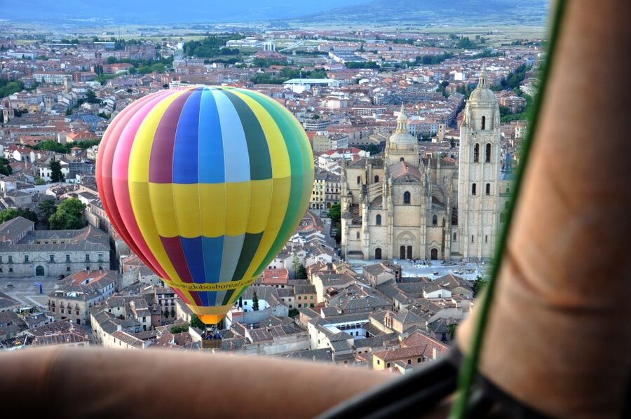 From Madrid: Hot Air Balloon Ride in Segovia with Pickup - Should You Book the Segovia Balloon Ride?