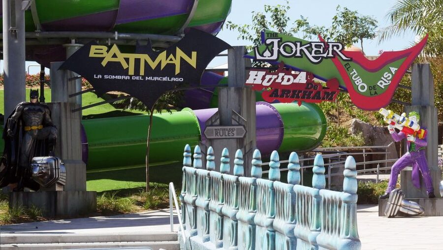 From Madrid: Parque Warner Beach Water Park & Transport - Who will enjoy this day most