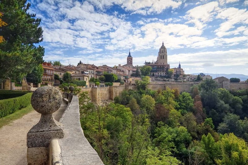 From Madrid: Segovia Guided Afternoon Tour - St Real and the view from Mirador de la Canaleja