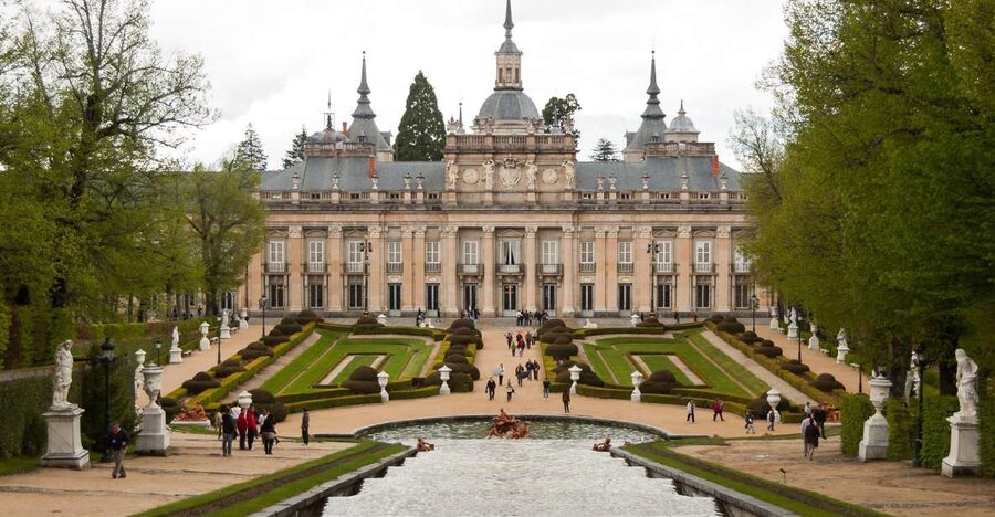 From Madrid: Segovia & La Granja Private Full-Day Tour - La Granja, a royal retreat with room to breathe