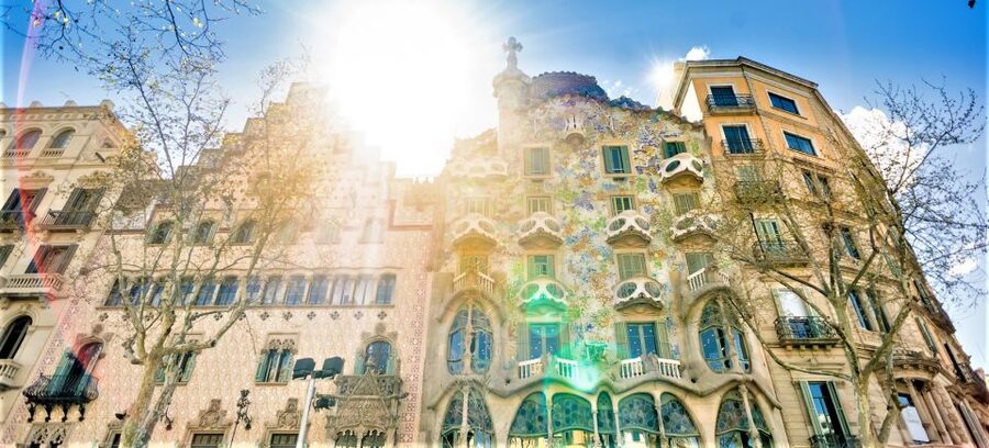 From Madrid: The Best of Barcelona in One Day - Passeig de Gràcia and Gaudí’s grand designs