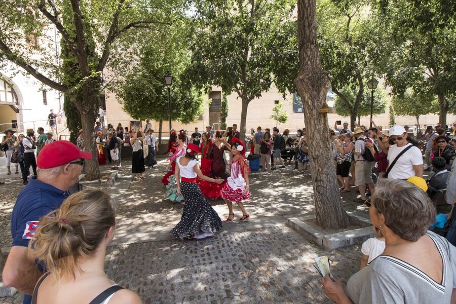 From Madrid: Toledo Full-Day Trip with Optional Cathedral - Comfort, walking, and accessibility