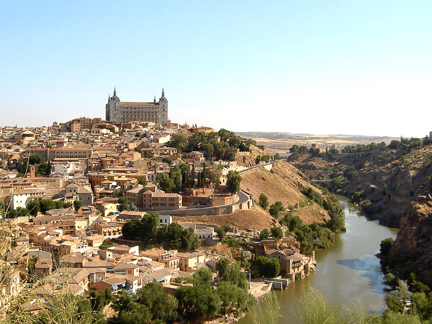 From Madrid: Toledo Full-Day Trip with Optional Cathedral - Meeting the IBE TOURS bus at Las Ventas