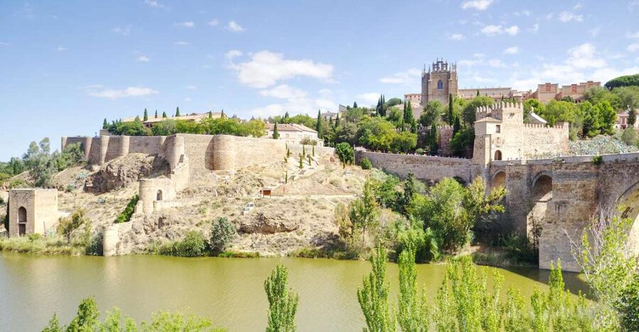 From Madrid: Toledo Guided Day Trip with Cathedral Admission - The Mirador del Valle gives you the city’s full shape