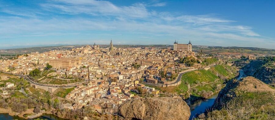 FROM MADRID: Toledo Private tour - The Madrid pickup and one-hour ride