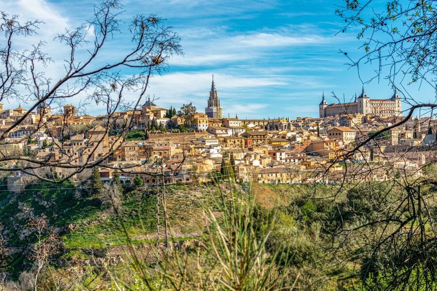 FROM MADRID: Toledo Private tour - Walking to Plaza del Ayuntamiento