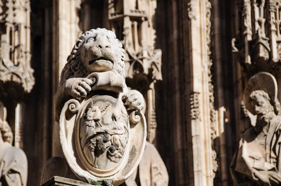 From Madrid: Toledo with 3 Monuments and Optional Cathedral - Santa María La Blanca and the Jewish quarter