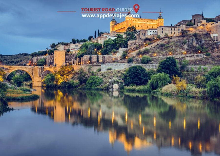 From Madrid: Tour Private Toledo & Segovia - Two Castilian cities from one Madrid pickup