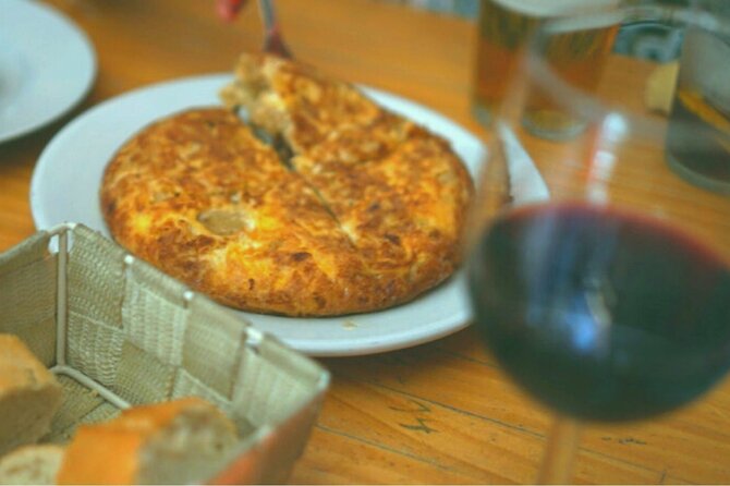 Gastronomic Tour of the Taverns of Madrid - Plaza Mayor in Five Minutes