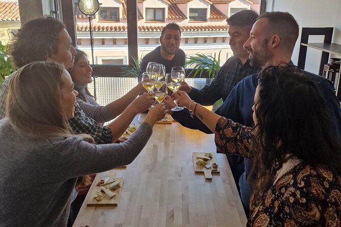 Gourmet Experience: Tasting of Spanish Cheese and Exclusive Wines - A modern room in central Madrid